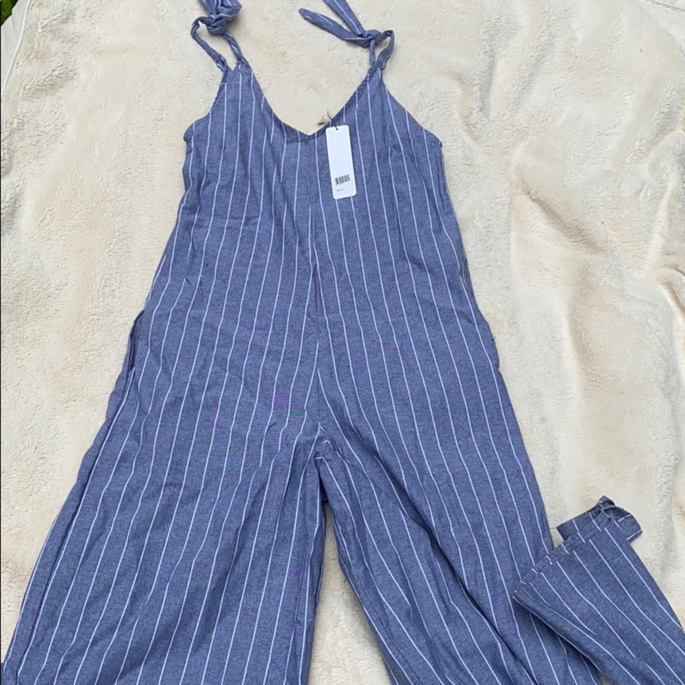 Bobbles & Lace blue &white romper